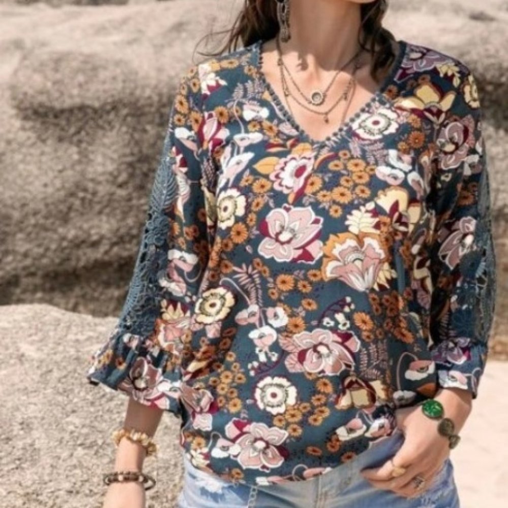 Rusttydustty Floral print lace insert flounce sleeve Boho blouse szS NWT